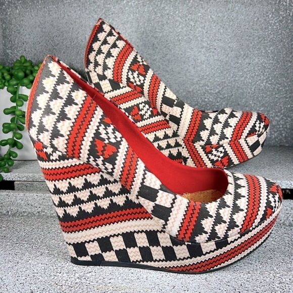 Gianni Bini Boho Hippie Zig Zag Wedges Sandals Shoes Heels Size 8 - Picture 2 of 7